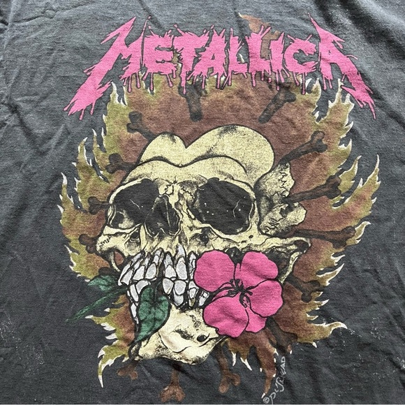 Metallica band black distressed t-shirt from Urban Outfitters - Picture 3 of 16